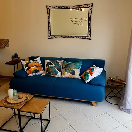 Location De Vacances T2 Non Loin D'Aix Et Marseille Pourrieres Exterior foto